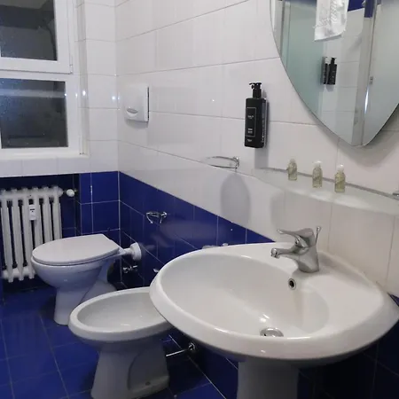 Lisi - Porta Romana Guestroom 3* Milán